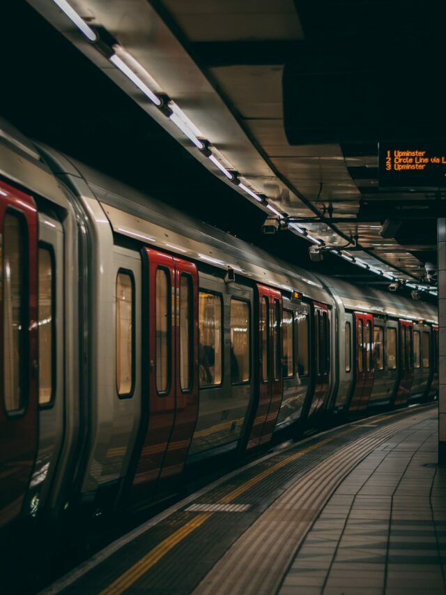 Mumbai Metro: Now Book Metro Tickets from WhatsApp