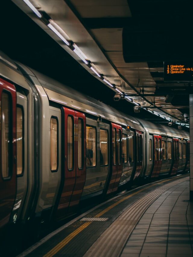 Mumbai Metro: Now Book Metro Tickets from WhatsApp - TechieBundle